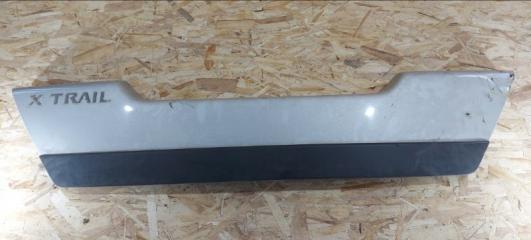 Запчасть накладка двери багажника Nissan X-Trail 2007-2012