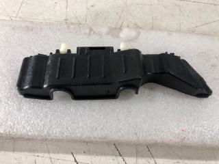 Кронштейн бампера передний левый