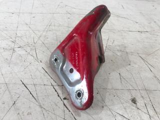 Кронштейн крыла передний правый Skoda Rapid Б/У Кронштейн крыла передний правый Skoda Rapid