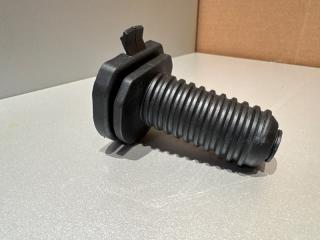 Запчасть болт крепления запасного колеса Audi A8