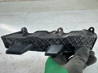 Кронштейн фары правый Polo 6