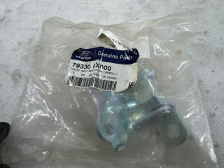 Запчасть петля двери задняя левая Hyundai Solaris 2010-2017