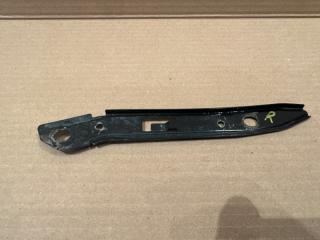 Запчасть кронштейн бампера передний правый Mercedes-Benz E-class