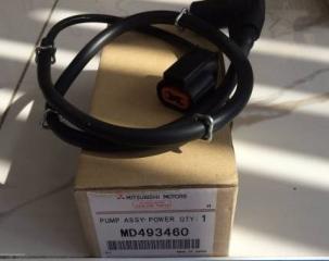 Датчик ABS задний правый Mitsubishi DENSO MR493460