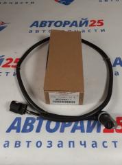 Датчик ABS передний левый Mitsubishi Pajero DENSO MR569411