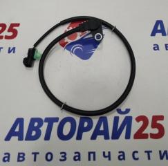 Датчик ABS задний Mitsubishi Pajero DENSO MR569090