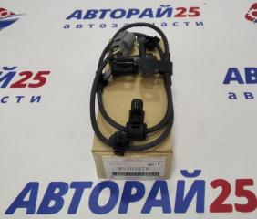 Датчик ABS задний правый Mitsubishi L200 DENSO MN102578