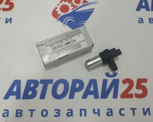 Запчасть датчик положения коленвала/распредвала Nissan Denso 237316N21A