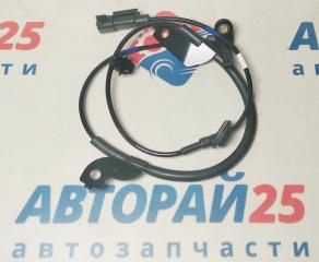 Датчик ABS передний правый Mitsubishi DENSO 4670A576