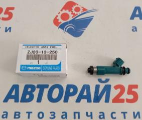Запчасть инжектор форсунка бензиновая Mazda DENSO ZJ2013250