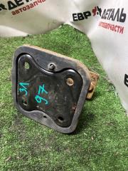 Запчасть кронштейн усилителя бампера задний левый BMW 525XI E60 2006