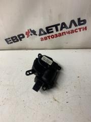 Фото запчасти сервопривод заслонок печки Ford Focus 1 2002 Б/У запчасть Запчасть сервопривод заслонок печки Ford Focus 1 2002