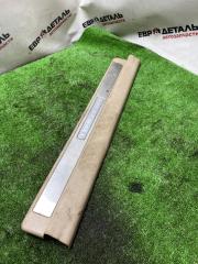 Запчасть накладка на порог салона передняя правая Great Wall Hover H2 2008