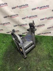 Фото запчасти фланец системы охлаждения Mercedes Benz Vito 2000 Б/У запчасть Запчасть фланец системы охлаждения Mercedes Benz Vito 2000