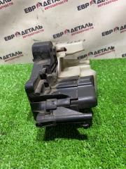 Фото запчасти замок боковой двери передний правый Mercedes Benz W202 1998 Б/У запчасть Запчасть замок боковой двери передний правый Mercedes Benz W202 1998