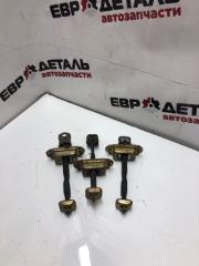 Запчасть ограничитель двери Nissan Almera N16 2001