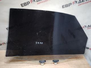 Запчасть стекло двери заднее правое Toyota Carina E 1993