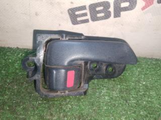 Фото запчасти ручка двери внутренняя задняя правая Toyota Carina E 1993 Б/У запчасть Запчасть ручка двери внутренняя задняя правая Toyota Carina E 1993