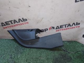 Запчасть накладка в салоне передняя правая Ford Focus 2 2007