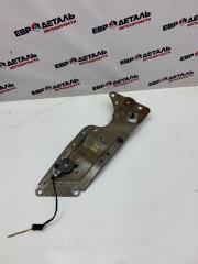 Запчасть кронштейн Renault Logan 2013