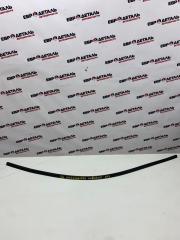 Запчасть молдинг лобового стекла Renault Logan 2013