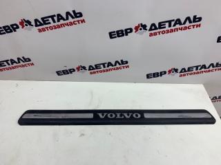 Запчасть накладка на порог салона передняя правая Volvo XC 90 2003