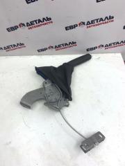 Фото запчасти рычаг стояночного тормоза Toyota Corolla E150 2008 Б/У запчасть Запчасть рычаг стояночного тормоза Toyota Corolla E150 2008