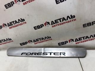 Запчасть накладка двери багажника Subaru forester 1999