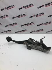 Фото запчасти педаль сцепления Toyota Corolla E150 2008 Б/У запчасть Запчасть педаль сцепления Toyota Corolla E150 2008