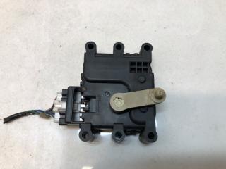 Запчасть сервопривод заслонок печки Mazda 3 2008