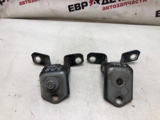 Запчасть петля двери задняя правая Mazda 3 2008