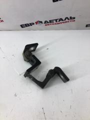 Фото запчасти петля двери задняя левая Skoda Octavia A5 2007 Б/У запчасть Запчасть петля двери задняя левая Skoda Octavia A5 2007