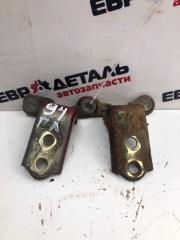 Запчасть петля двери передняя левая Chery Tiggo T11 2012