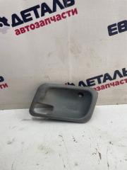 Запчасть накладка ручки двери передняя левая Mitsubishi Space Runner 1997