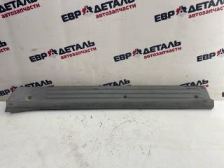 Запчасть накладка на порог салона передняя левая Mitsubishi Space Runner 1997