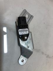 Запчасть датчик air bag Toyota Avensis 2004