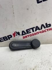 Фото запчасти ручка стеклоподъемника задняя левая Toyota Corolla E150 2008 Б/У запчасть Запчасть ручка стеклоподъемника задняя левая Toyota Corolla E150 2008