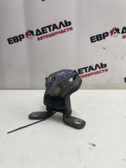 Запчасть петля двери передняя правая Kia spectra 2007