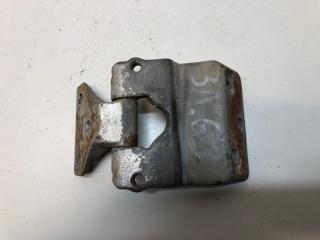 Фото запчасти петля двери задняя левая Mercedes Benz Vito 2000 Б/У запчасть Запчасть петля двери задняя левая Mercedes Benz Vito 2000