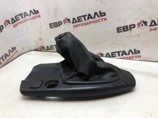 Запчасть кожух ручки кпп Ford Focus 1 2004