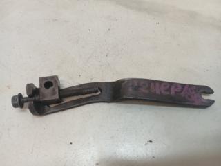 Запчасть кронштейн генератора Chery Tiggo T11 2006