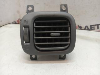 Фото запчасти дефлектор воздушный правый Nissan Almera Classic 2008 Б/У запчасть Запчасть дефлектор воздушный правый Nissan Almera Classic 2008