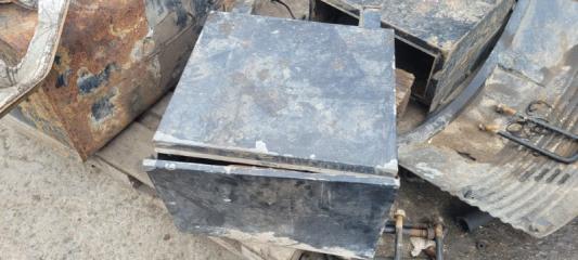 Короб аккумулятора ISUZU FVR34 EURO4