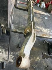 Балка подвески передняя Shacman X3000 8x4 2021