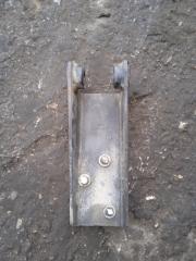 Крепление амортизатора левое Ford Cargo 1848T ТЯГАЧ 2020 Б/У Крепление амортизатора левое Ford Cargo 1848T ТЯГАЧ 2020