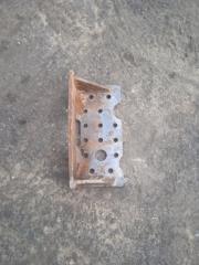 Кронштейн опоры двигателя левый Shacman X3000 6X6 ТЯГАЧ 2023