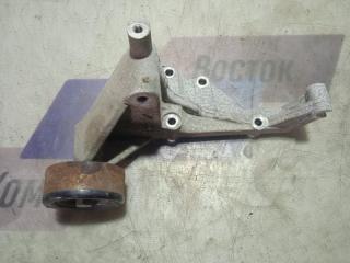 Кронштейн натяжного ролика Hyundai Mighty EX8 2022