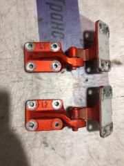 Петля двери левая Shacman X3000 6X4 2022 Б/У Петля двери левая Shacman X3000 6X4 2022