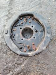 Щит тормозной в сборе задний левый Hyundai Mighty EX8 2021