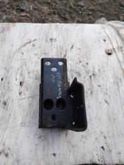 Кронштейн бампера задний правый Hyundai Mighty EX8 2021